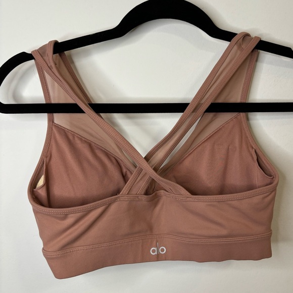 Alo Yoga Entice Mesh Cross-Back Sports Bra in Rosewater Size Small - Picture 3 of 5